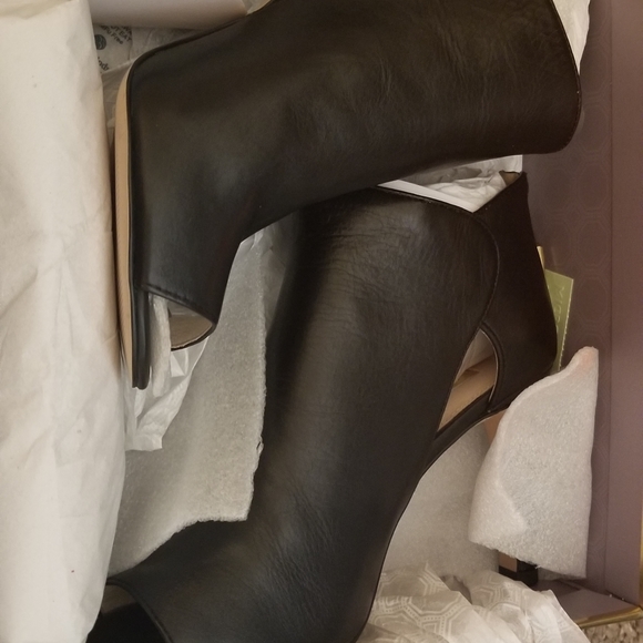 Louise et Cie ILLISA  LO-ILLISA (Louise et Cie) Black Aspen Calf 9M New in Box - Picture 2 of 12